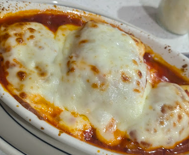 Eddie's Napoli's signature dishes Chicken Parmesan
Lasagna
Fettuccine with Shrimp and Crab